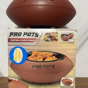 Game Day Football Pro Pot 1.5 Qt Slow Cooker Crock Pot New In Opened Box